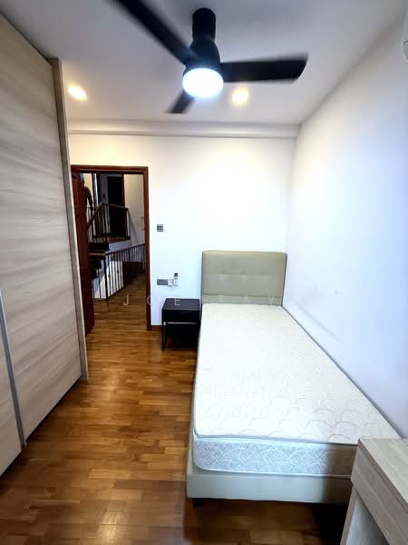 Saint Nicholas View, St. Nicholas View, 5 Bedrooms, 2,000 sqft, Terraced House For Sale, by Joe Tay, 500126305 - Bedroom - PropertyGuru.com.sg