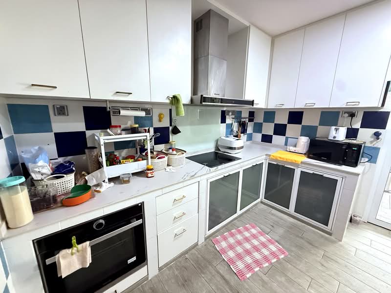 Saint Nicholas View, St. Nicholas View, 5 Bedrooms, 2,000 sqft, Terraced House For Sale, by Joe Tay, 500126305 - Kitchen - PropertyGuru.com.sg
