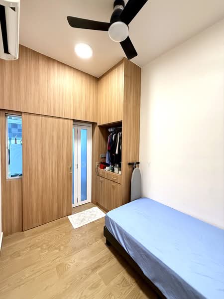 Saint Nicholas View, St. Nicholas View, 5 Bedrooms, 2,000 sqft, Terraced House For Sale, by Joe Tay, 500126305 - Bedroom - PropertyGuru.com.sg