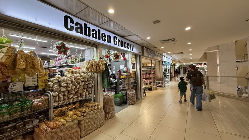 Lucky Plaza, 304 Orchard Road, 110 sqft, Mall Shop For Rent, by Alvin Chua, 500126306 - Exterior - CommercialGuru.com.sg