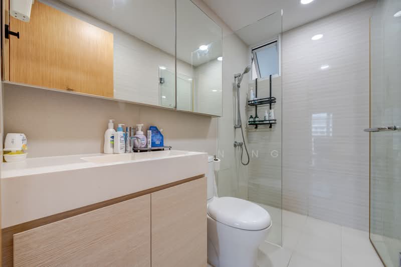 The Tampines Trilliant, 21 Tampines Central 7, 4 Bedrooms, 1,302 sqft, Executive Condominium For Sale, by Lorrain Ng, 500126313 - Bathroom - PropertyGuru.com.sg