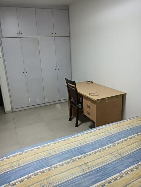325 Hougang Avenue 7, 325 Hougang Avenue 7, Hougang / Punggol / Sengkang, Room Rental, 150 sqft, HDB Flat For Rent, by Tan Carlos 陈卡洛, 500126319 - Bedroom - PropertyGuru.com.sg