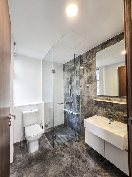 Parc Centros, 80 Punggol Central, 1 Bedroom, 463 sqft, Condominium For Sale, by James Tang, 500126324 - Bathroom - PropertyGuru.com.sg