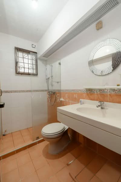 163A Punggol Central, 163A Punggol Central, 3 Bedrooms, 1,227 sqft, HDB Flat For Sale, by Vincent Tay, 500126329 - Bathroom - PropertyGuru.com.sg