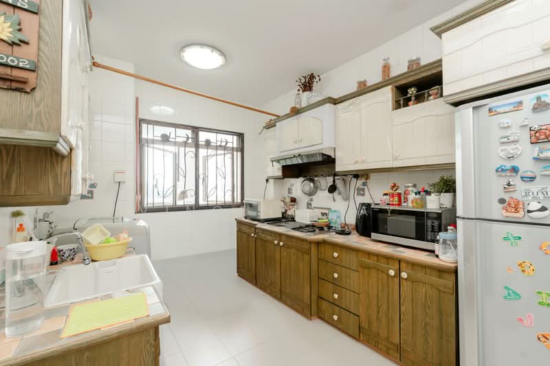 163A Punggol Central, 163A Punggol Central, 3 Bedrooms, 1,227 sqft, HDB Flat For Sale, by Vincent Tay, 500126329 - Kitchen - PropertyGuru.com.sg