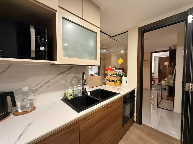 Waterbay, 47A Edgefield Plains, 3 Bedrooms, 1,098 sqft, Executive Condominium For Sale, by Ewan Saleh, 500126333 - Kitchen - PropertyGuru.com.sg