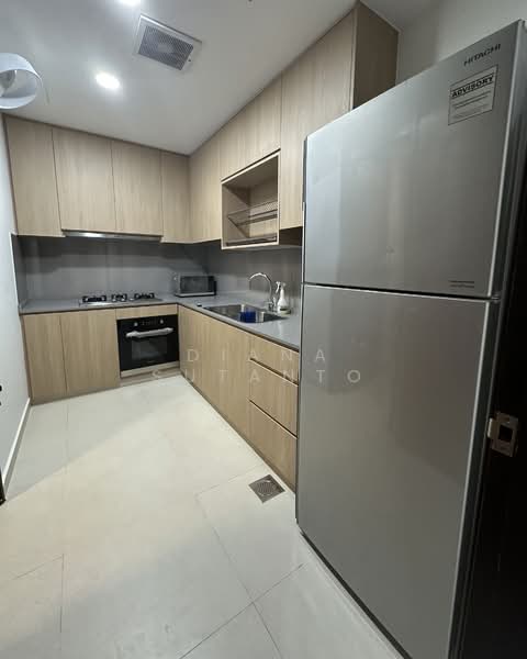 Gallop Gables, 76 Farrer Road, 2 Bedrooms, 1,496 sqft, Condominium For Rent, by Diana Sutanto, 500126334 - Kitchen - PropertyGuru.com.sg