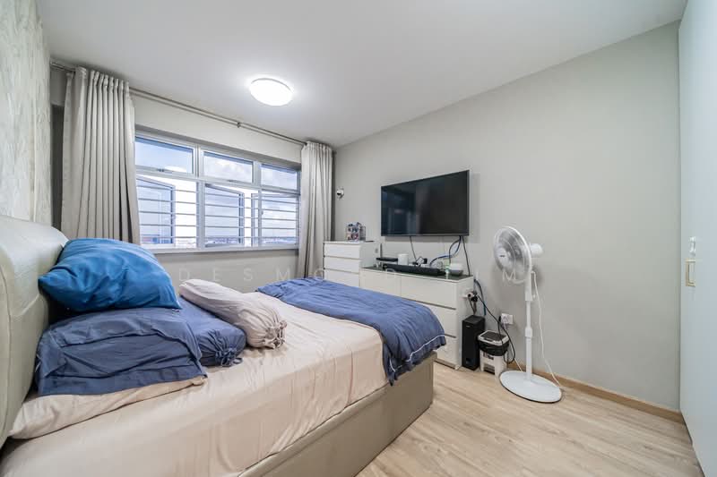 154B Bedok South Road, 154B Bedok South Road, 3 Bedrooms, 1,001 sqft, HDB Flat For Sale, by Desmond Lim, 500126339 - Master Bedroom - PropertyGuru.com.sg