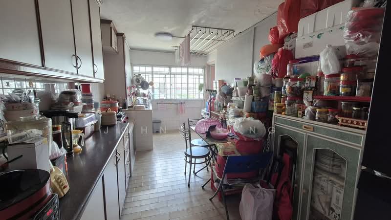735 Yishun Street 72, 735 Yishun Street 72, Room Rental, 200 sqft, HDB Flat For Rent, by Johnson Ng, 500126341 - Kitchen - PropertyGuru.com.sg