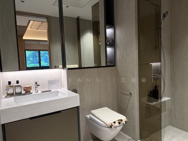 River Green, 11 River Valley Road, 3 Bedrooms, 872 sqft, Condominium For Sale, by Eric KANG (江瑞裕), 500126358 - Bathroom - PropertyGuru.com.sg