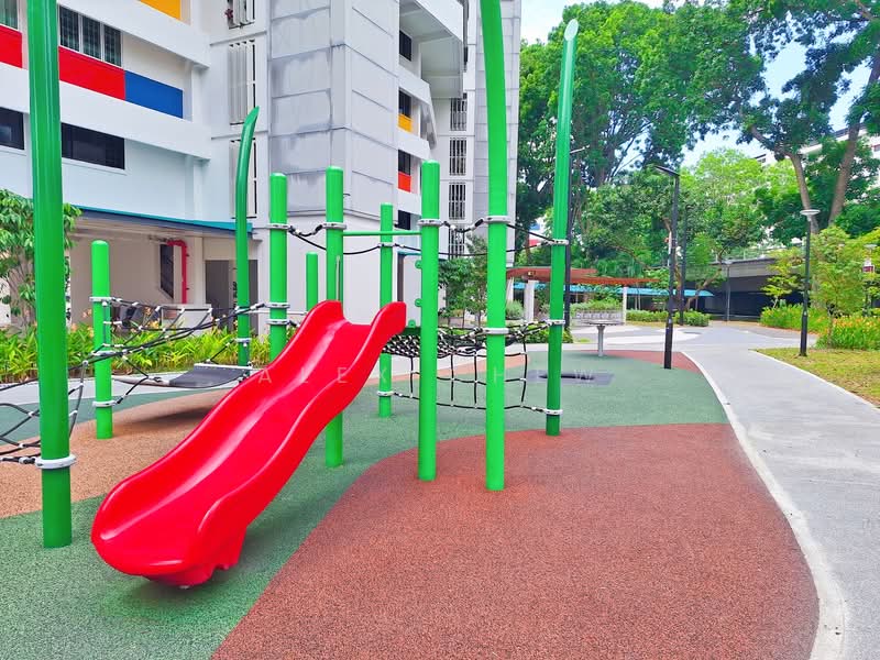 121 Paya Lebar Way, 121 Paya Lebar Way, 3 Bedrooms, 980 sqft, HDB Flat For Sale, by Alex Chew, 500126403 - Playground - PropertyGuru.com.sg