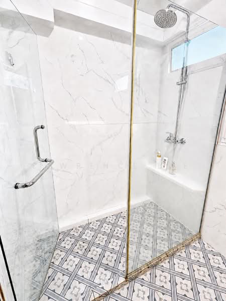 622B Tampines Avenue 12, 622B Tampines Avenue 12, 4 Bedrooms, 1,216 sqft, HDB Flat For Rent, by Lawrence Lee, 500126412 - Masterbath - PropertyGuru.com.sg