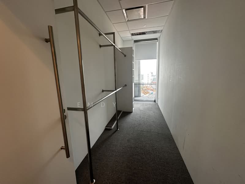 Tokio Marine Centre, 20 Mccallum Street, 7,126 sqft, Office For Rent, by Emdy Koh, 500126414 - Corridor - CommercialGuru.com.sg
