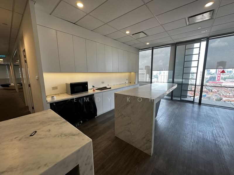 Tokio Marine Centre, 20 Mccallum Street, 7,126 sqft, Office For Rent, by Emdy Koh, 500126414 - Kitchen - CommercialGuru.com.sg