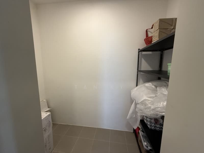 590A Ang Mo Kio Street 51, 590A Ang Mo Kio Street 51, 2 Bedrooms, 1,001 sqft, HDB Flat For Rent, by Tan KY, 500126421 - Storage - PropertyGuru.com.sg