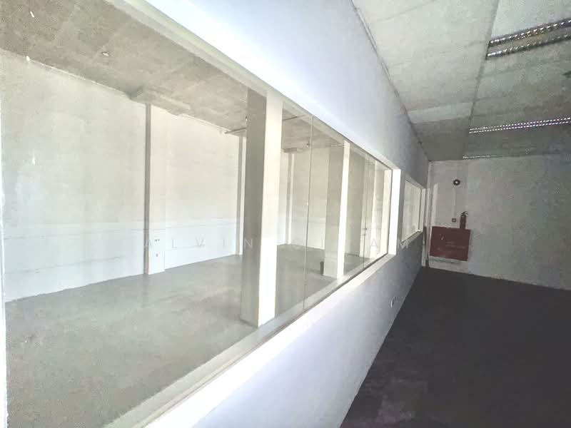 Toll Offshore Petroleum Services (TOPS), Loyang Crescent, Changi Airport / Changi Village, 11,928 sqft, Factory / Workshop (B2) For Rent, by Alvin Chiam, 500126423 - CommercialGuru.com.sg