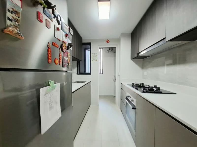 Riverfront Residences, 57 Hougang Avenue 7, 3 Bedrooms, 1,109 sqft, Condominium For Sale, by Tricia Tan, 500126480 - Kitchen - PropertyGuru.com.sg