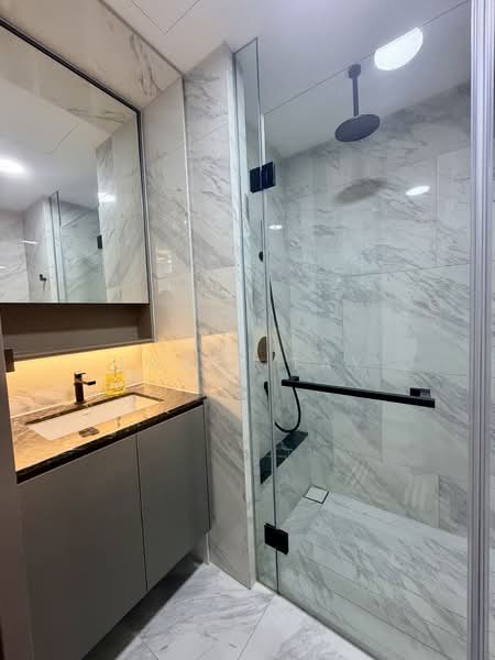The Landmark, 173 Chin Swee Road, 2 Bedrooms, 678 sqft, Condominium For Sale, by Louis Tay, 500126483 - Bathroom - PropertyGuru.com.sg