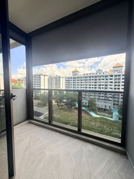 The Landmark, 173 Chin Swee Road, 2 Bedrooms, 678 sqft, Condominium For Sale, by Louis Tay, 500126483 - Balcony - PropertyGuru.com.sg