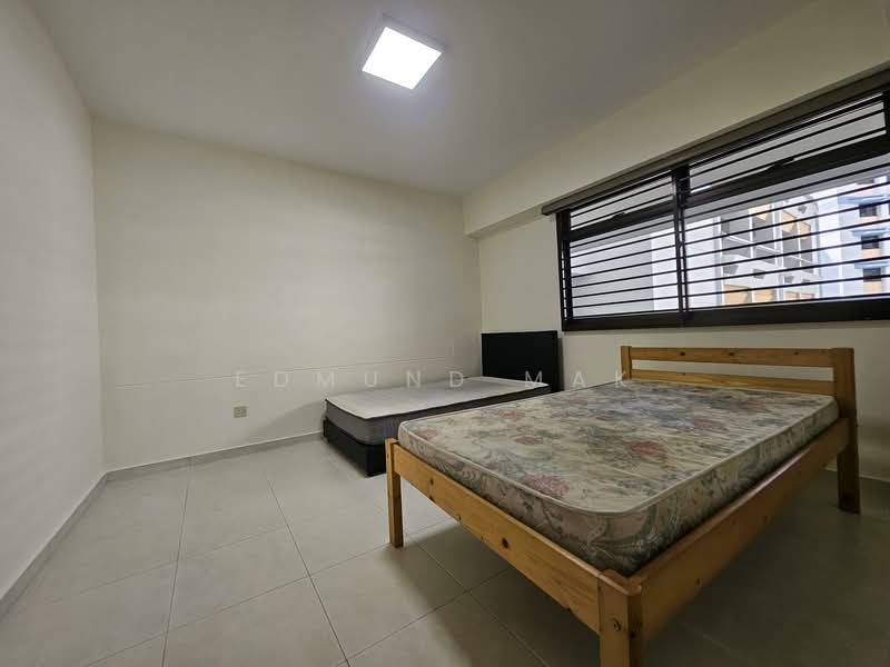 325A Sengkang East Way, 325A Sengkang East Way, 3 Bedrooms, 968 sqft, HDB Flat For Rent, by Edmund Mak, 500126494 - 3rd Bedroom - PropertyGuru.com.sg
