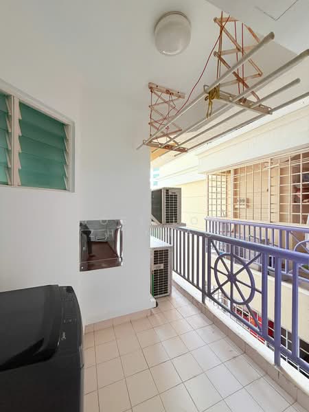 Melville Park, 22 Simei Street 1, 2 Bedrooms, 958 sqft, Apartment For Sale, by Jose Loh Zhenhao, 500126518 - Balcony - PropertyGuru.com.sg