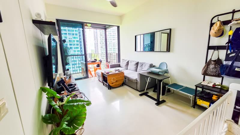 Foresque Residences, 107 Petir Road, 2 Bedrooms, 732 sqft, Condominium For Sale, by TJ Chew, 500126529 - Living Room - PropertyGuru.com.sg