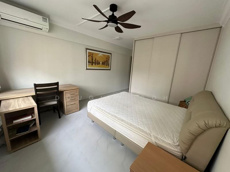 327 Jurong East Street 31, 327 Jurong East Street 31, Room Rental, 200 sqft, HDB Flat For Rent, by Douglas Goh, 500126531 - Bedroom - PropertyGuru.com.sg