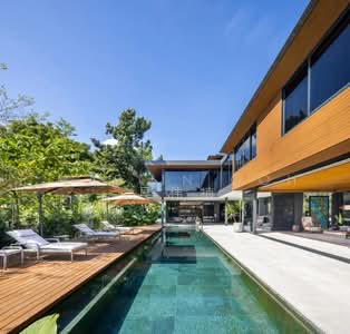 For Sale - 🌟Elevated, Wide Frontage 黄金地段 🌟 Chatsworth Vicinity 🌟