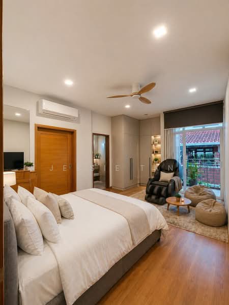 Sin Chuan Garden, Jalan Waringin, 5 Bedrooms, 5,500 sqft, Terraced House For Sale, by Jessie Tan, 500126543 - Bedroom - PropertyGuru.com.sg