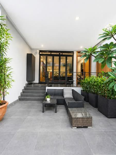 Sin Chuan Garden, Jalan Waringin, 5 Bedrooms, 5,500 sqft, Terraced House For Sale, by Jessie Tan, 500126543 - Exterior - PropertyGuru.com.sg