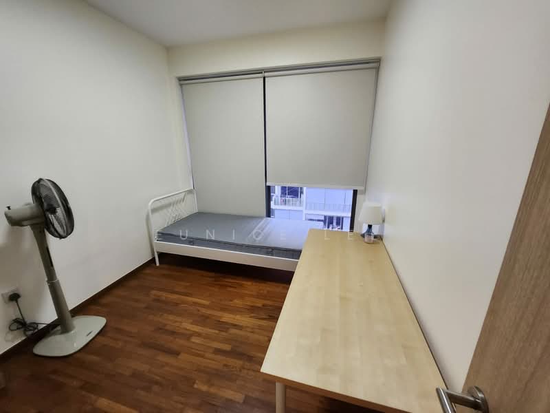 Twin Fountains, 11 Woodlands Avenue 6, 3 Bedrooms, 1,033 sqft, Executive Condominium For Rent, by Eunice Lee, 500126545 - Bedroom - PropertyGuru.com.sg