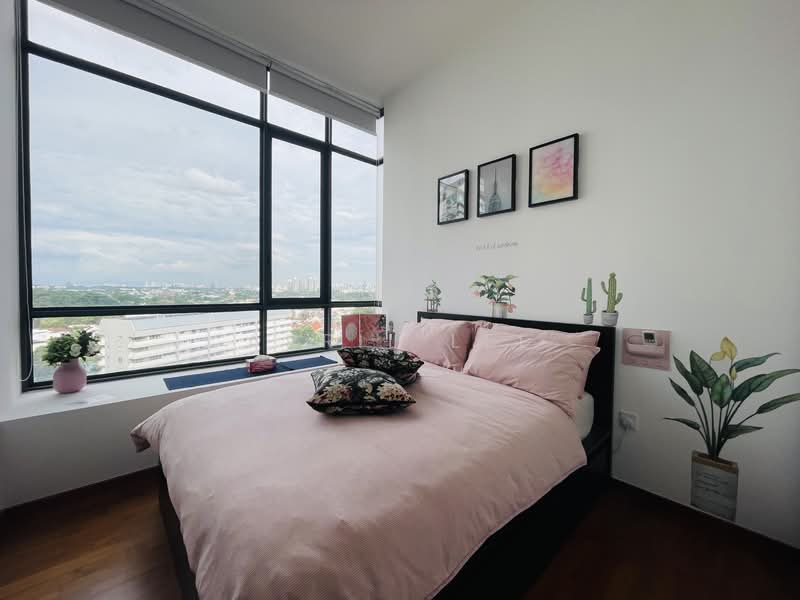 The Trizon, 2 Ridgewood Close, 2 Bedrooms, 1,346 sqft, Condominium For Rent, by April Lee, 500126555 - Bedroom - PropertyGuru.com.sg
