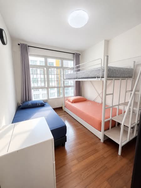 215B Compassvale Drive, 215B Compassvale Drive, 3 Bedrooms, 1,205 sqft, HDB Flat For Sale, by Vanessa Duan, 500126569 - Bedroom - PropertyGuru.com.sg