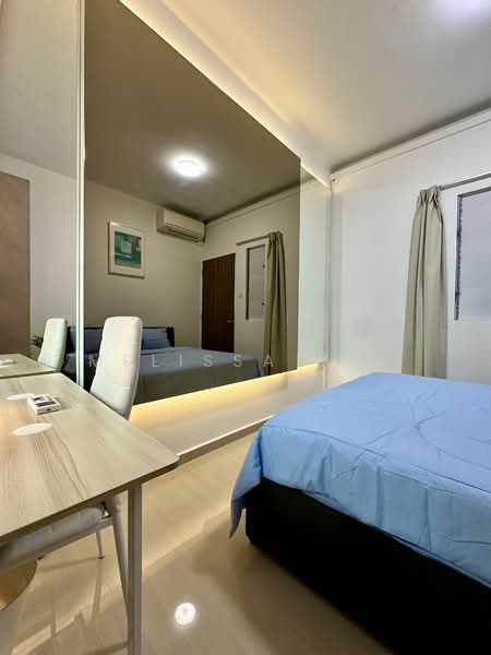 Teresa Ville, 1001 Lower Delta Road, Room Rental, 100 sqft, Condominium For Rent, by Melissa Yeo, 500126572 - $1400 Room With Mirror And City View - PropertyGuru.com.sg