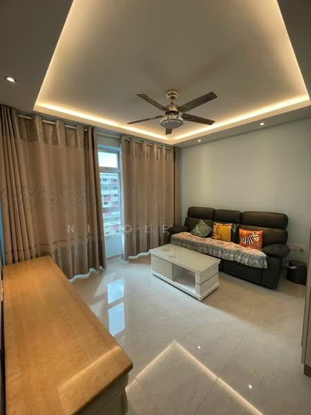 70C Telok Blangah Heights, 70C Telok Blangah Heights, Harbourfront / Telok Blangah, 3 Bedrooms, 1,001 sqft, HDB Flat For Sale, by Nicole Lin, 500126575 - Living Room - PropertyGuru.com.sg