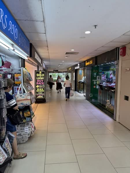 Lucky Plaza, 304 Orchard Road, Orchard / River Valley, 495 sqft, Mall Shop For Sale, by Zee Wang, 500126577 - Corridor - CommercialGuru.com.sg