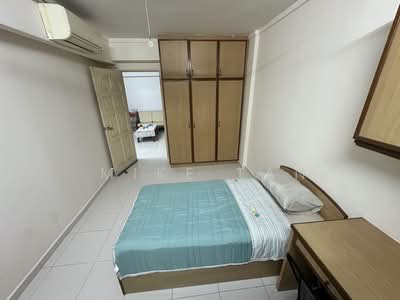 For Rent - 305 Tampines Street 32