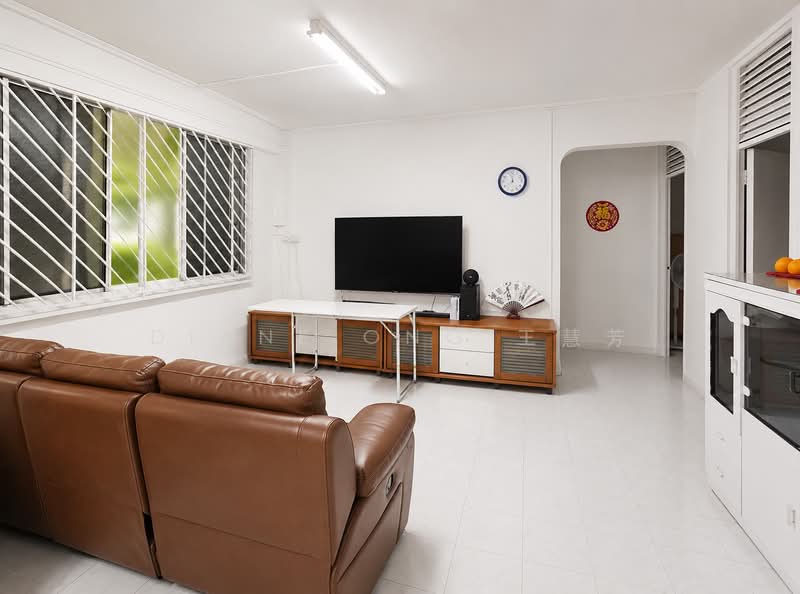835 Yishun Street 81, 835 Yishun Street 81, 3 Bedrooms, 1,162 sqft, HDB Flat For Sale, by Diane Ong 王慧芳, 500126600 - Living Room - PropertyGuru.com.sg