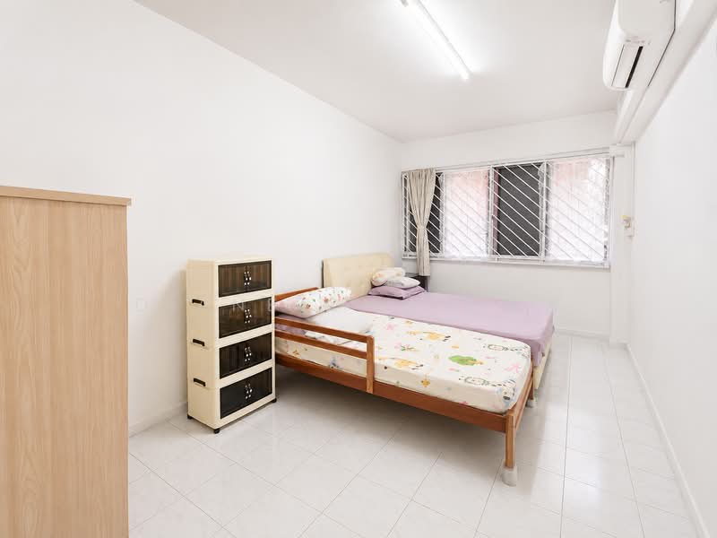 835 Yishun Street 81, 835 Yishun Street 81, 3 Bedrooms, 1,162 sqft, HDB Flat For Sale, by Diane Ong 王慧芳, 500126600 - Bedroom - PropertyGuru.com.sg