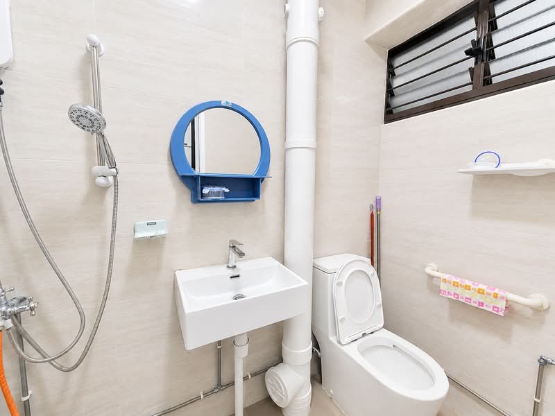 835 Yishun Street 81, 835 Yishun Street 81, 3 Bedrooms, 1,162 sqft, HDB Flat For Sale, by Diane Ong 王慧芳, 500126600 - Bathroom - PropertyGuru.com.sg