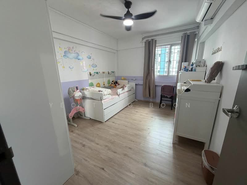 244 Bukit Batok East Avenue 5, 244 Bukit Batok East Avenue 5, 3 Bedrooms, 1,001 sqft, HDB Flat For Sale, by Yeo Tong Boon, 500126605 - PropertyGuru.com.sg