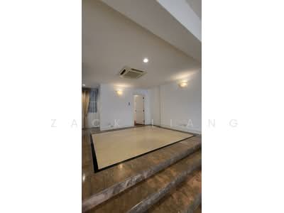 For Rent - Leonie Condotel