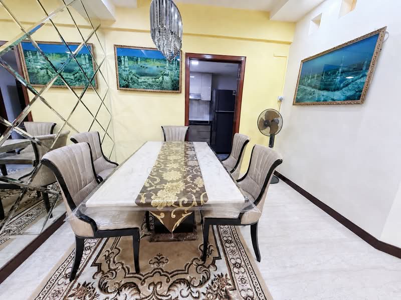 The Mayfair, 1 Jurong East Street 32, 3 Bedrooms, 1,184 sqft, Condominium For Rent, by Joey Tan, 500126610 - Dining Room - PropertyGuru.com.sg