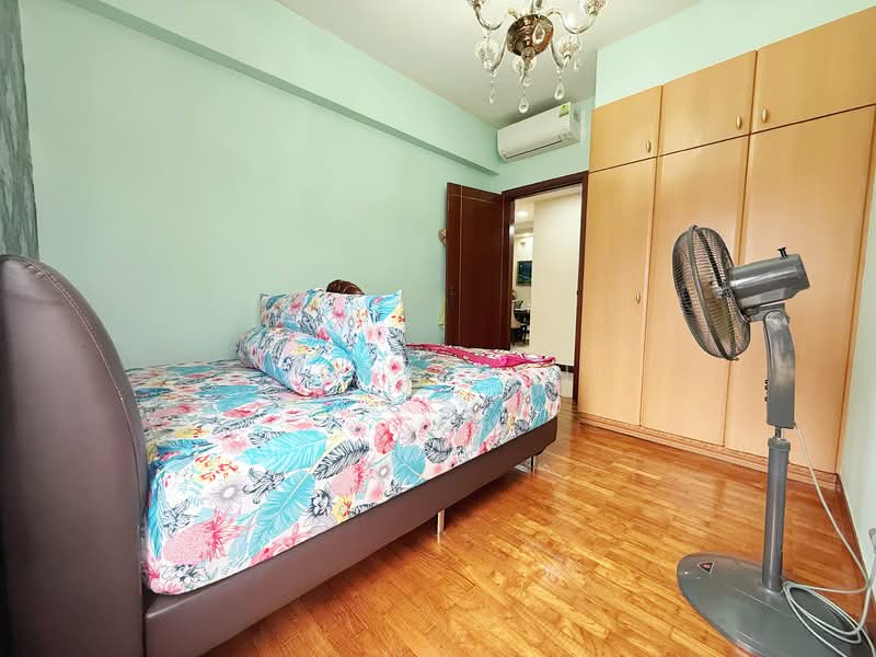The Mayfair, 1 Jurong East Street 32, 3 Bedrooms, 1,184 sqft, Condominium For Rent, by Joey Tan, 500126610 - PropertyGuru.com.sg