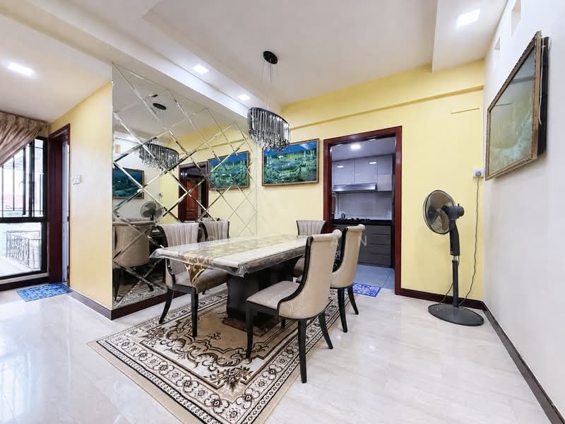The Mayfair, 1 Jurong East Street 32, 3 Bedrooms, 1,184 sqft, Condominium For Rent, by Joey Tan, 500126610 - Dining Room - PropertyGuru.com.sg