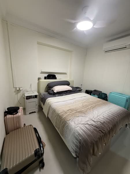 617 Ang Mo Kio Avenue 4, 617 Ang Mo Kio Avenue 4, 3 Bedrooms, 1,151 sqft, HDB Flat For Rent, by Ong Yew Lai, 500126612 - Bedroom - PropertyGuru.com.sg
