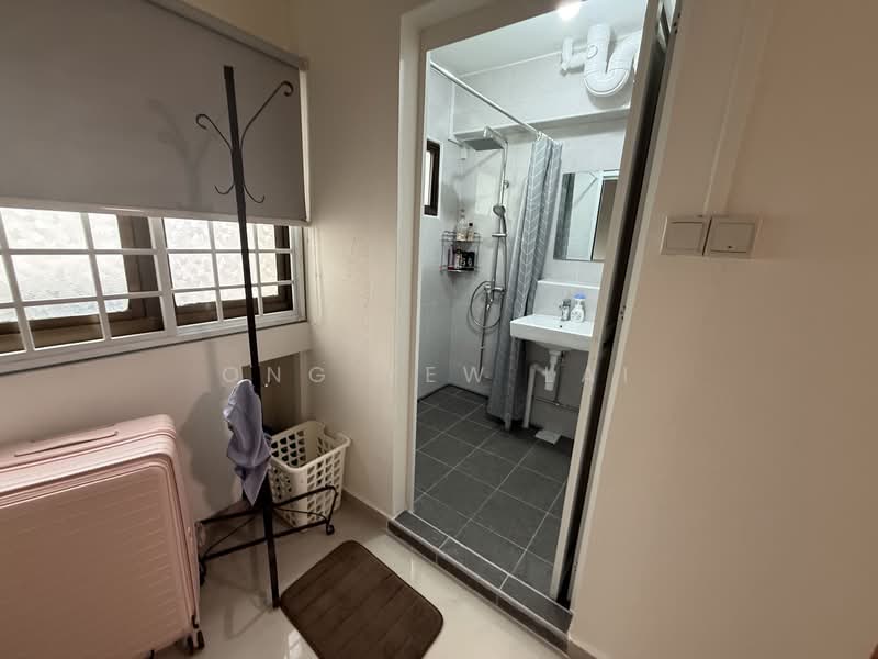 617 Ang Mo Kio Avenue 4, 617 Ang Mo Kio Avenue 4, 3 Bedrooms, 1,151 sqft, HDB Flat For Rent, by Ong Yew Lai, 500126612 - Bathroom - PropertyGuru.com.sg