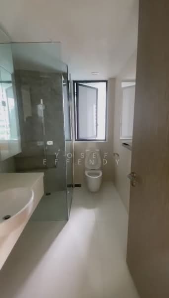d'Leedon (Former Farrer Court), 13 Leedon Heights, Studio, 614 sqft, Condominium For Sale, by Yosef Effendy, 500126614 - Bathroom - PropertyGuru.com.sg