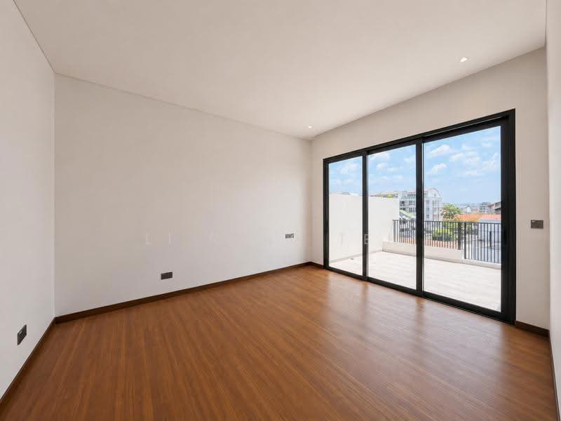 ❤️ ARCHITECTURAL MASTERPIECE IN TELOK KURAU! BRAND NEW FREEHOLD SEMI-D, Telok Kurau / Still Road / Joo Chiat / Langsat, East Coast / Marine Parade, 5 Bedrooms, 5,765 sqft, Semi-Detached House For Sale, by Li Rong Teh, 500126615 - Balcony - PropertyGuru.com.sg
