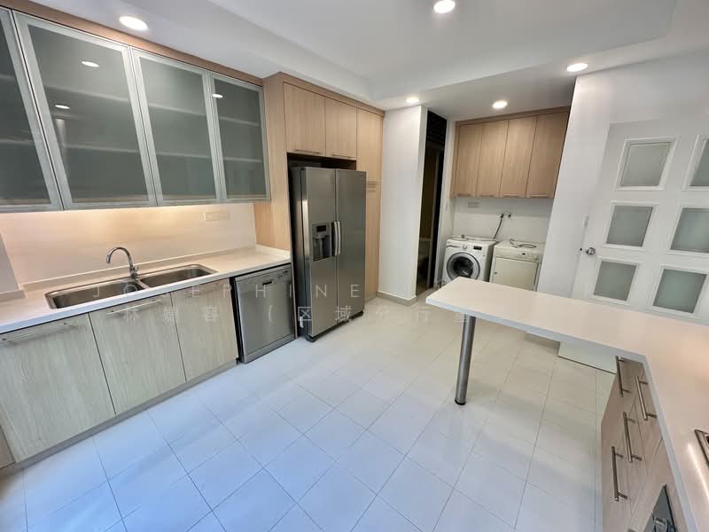 Brentwood Villas, Lloyd Road Singapore, 4 Bedrooms, 2,242 sqft, Cluster House For Rent, by Josephine Lim J R 林婕容 (区域分行董事 ), 500126619 - Kitchen - PropertyGuru.com.sg